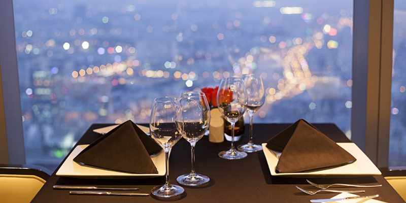 Dinner at Cafe EON51 on Bitexco Tower