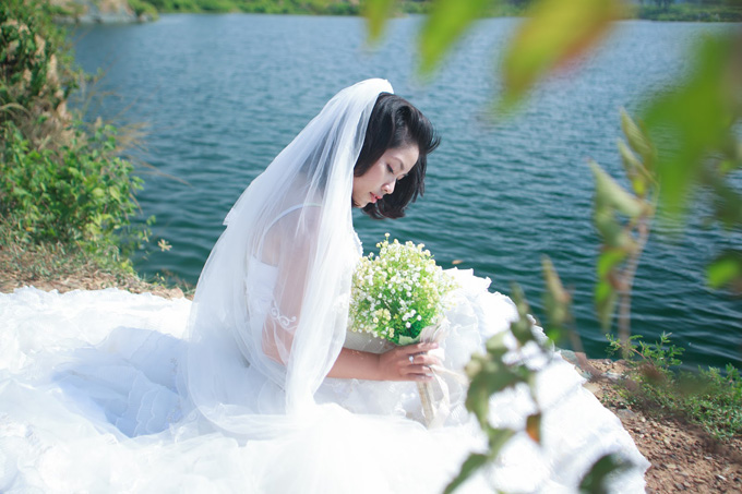 Pre-wedding photography at Stone Lake